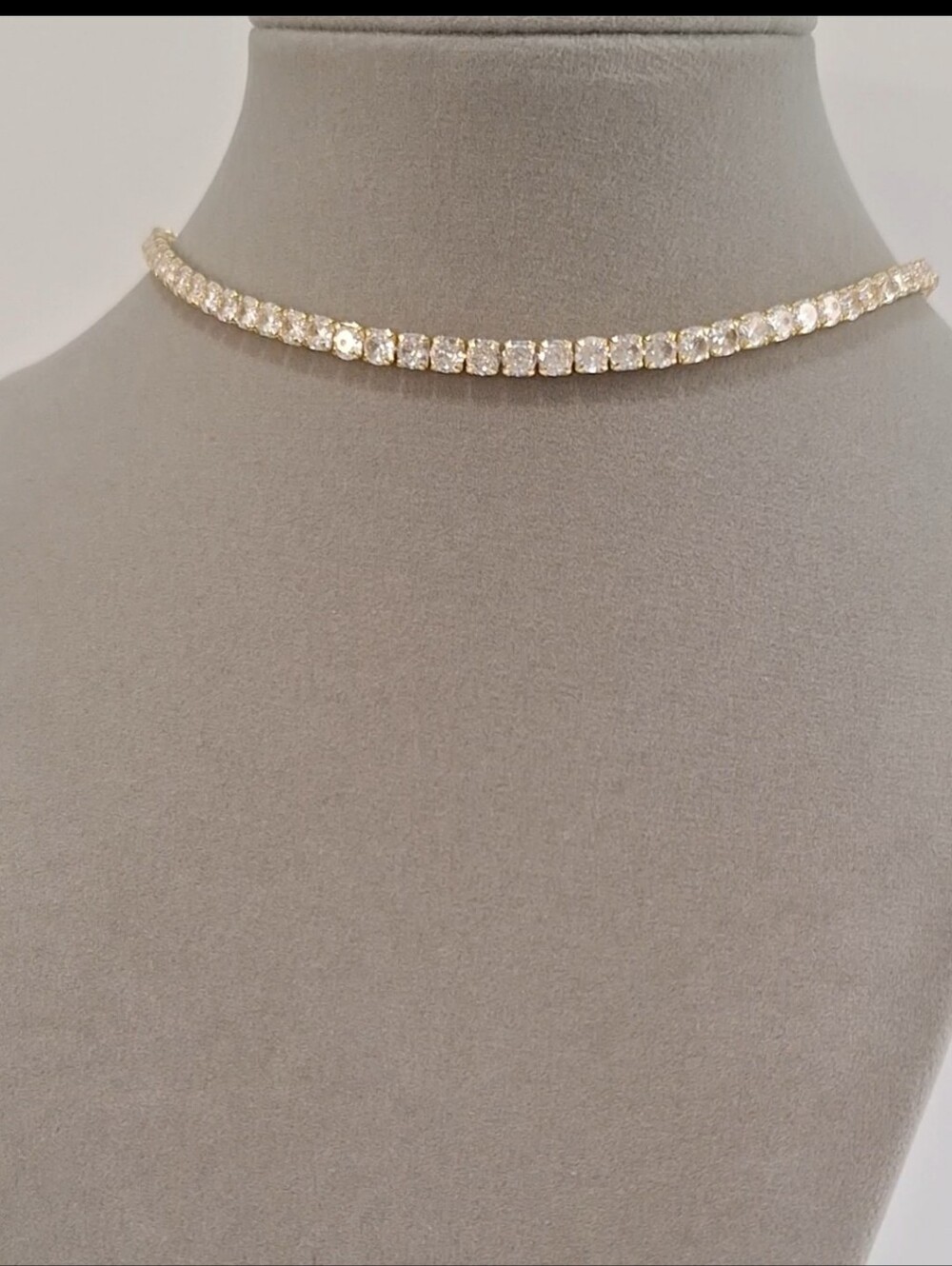 Diamonds tennis necklace